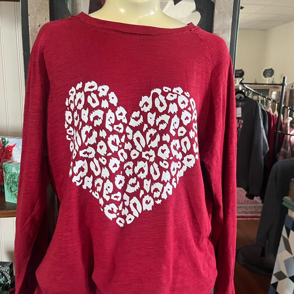 Long sleeve tee